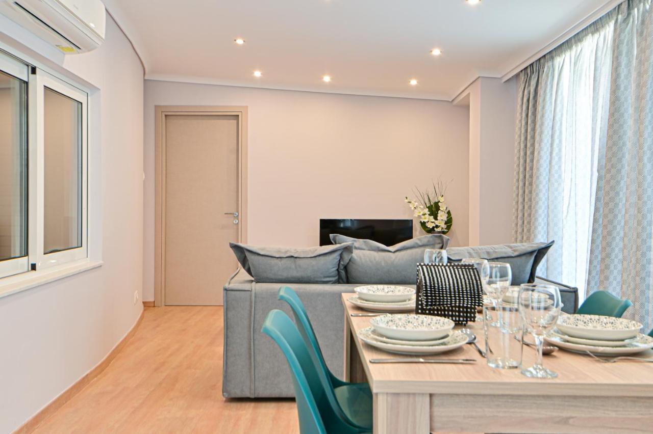 Charming Apartment With A Sea View Terrace Pireus Zewnętrze zdjęcie