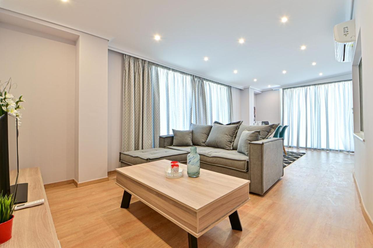 Charming Apartment With A Sea View Terrace Pireus Zewnętrze zdjęcie