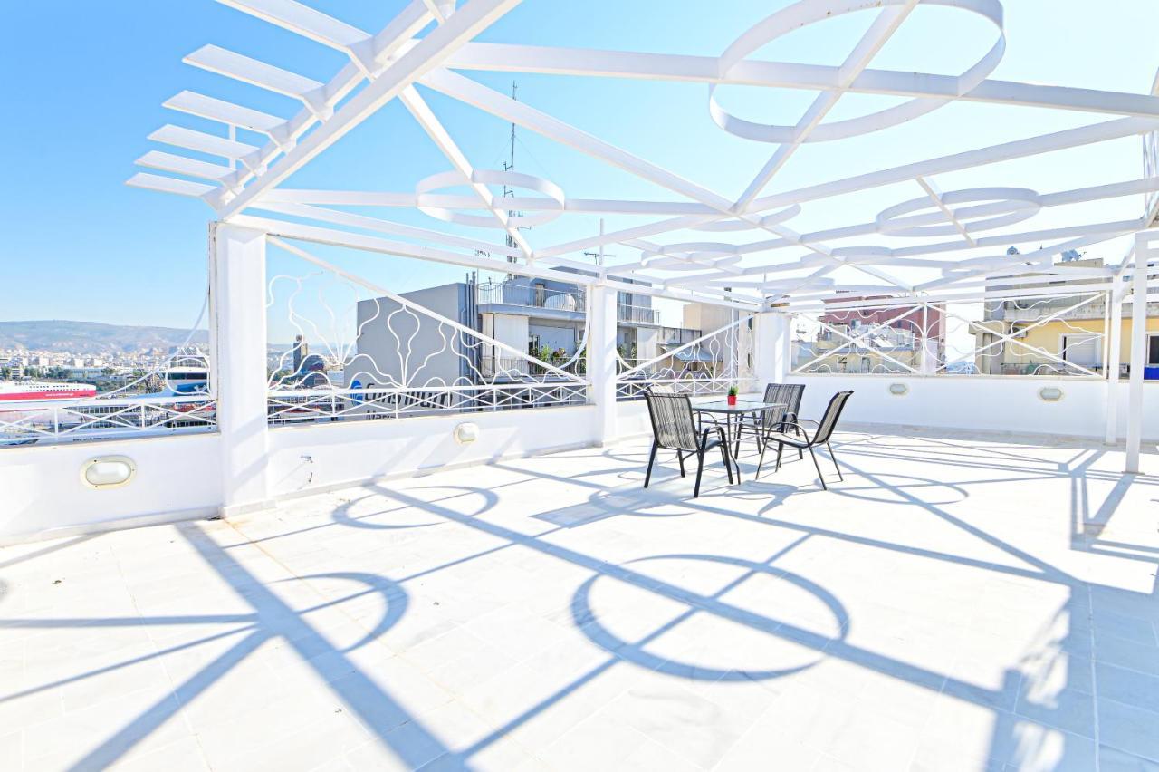Charming Apartment With A Sea View Terrace Pireus Zewnętrze zdjęcie